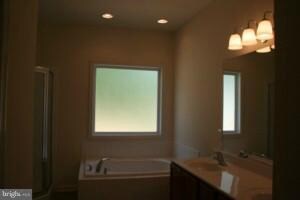 9 Wakefield Dr, Colonial Beach, VA 22443 - photo 5