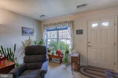 1553 Foresman Dr, Pottstown, PA 19464 - photo 4