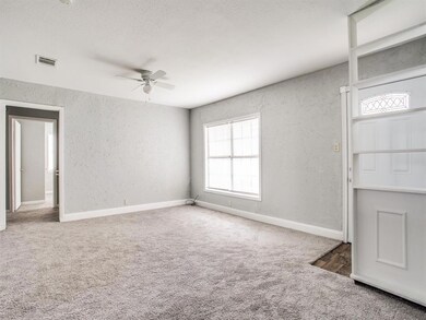 913 Highland Dr, Grand Prairie, TX 75051 - photo 7