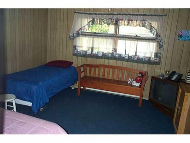 Bedroom. Large first floor bedrrom.