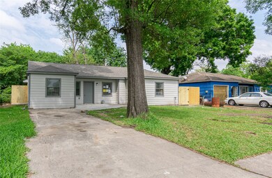 4919 Ward St, Houston, TX 77021 - photo 2