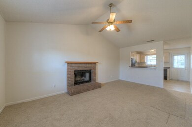 117 Creekview Dr, Jacksonville, NC 28540 - photo 2