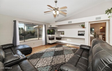 3153 E Leonora St-large-004-013-3153 E L