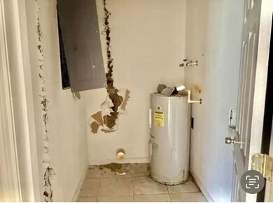 81 Knight Rd, Midway, FL 32343 - photo 5