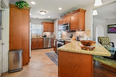 305 Saint Augustine Ave, Temple Terrace, FL 33617 - photo 6