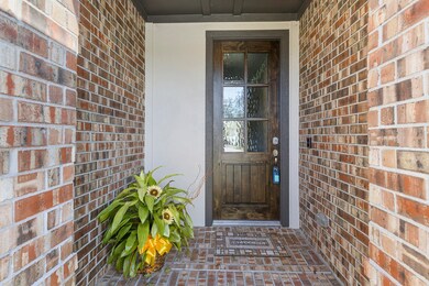 17409 Chestnut Cove Dr, Conroe, TX 77302 - photo 2