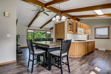 908 Spruce Dr, La Crescent, MN 55947 - photo 7