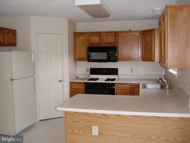 301 Royce Ct, Stafford, VA 22554 - photo 2