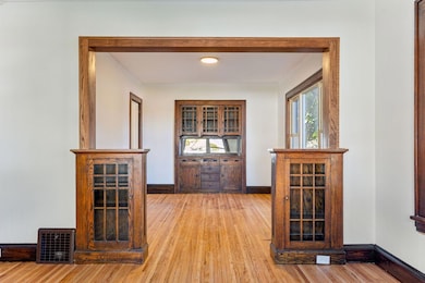 954 43rd Ave NE, Columbia Heights, MN 55421 - photo 2