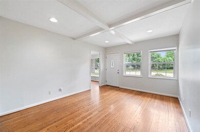 923 W 43rd St, Houston, TX 77018 - photo 6