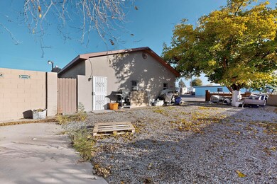 204 General Hodges St NE, Albuquerque, NM 87123 - photo 4