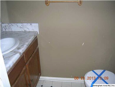 1907 Springlake Ct, Birmingham, AL 35215 - photo 3