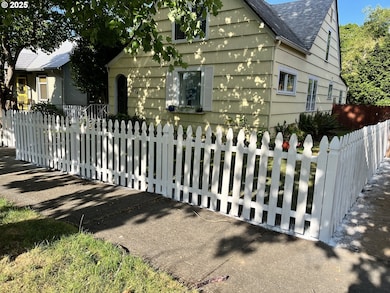 2014 E St, Vancouver, WA 98663 - photo 2