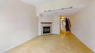 1265-Norman-6-Unfurnished