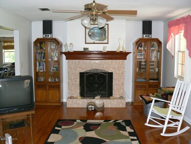 812 Acapulco Rd, Jacksonville, FL 32216 - photo 3