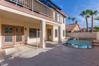 LARGE COVERED PATIO