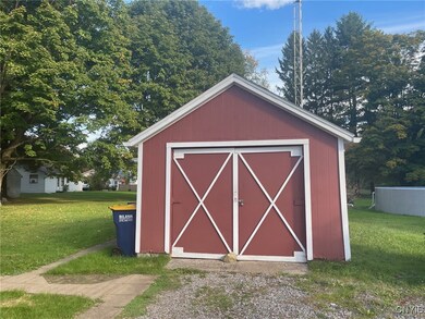 Detached garage