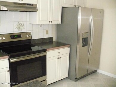 7791 Duckwood Ln, Jacksonville, FL 32210 - photo 6