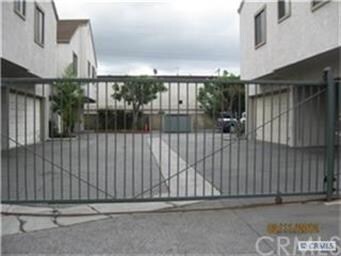 Front automatic gate to complex