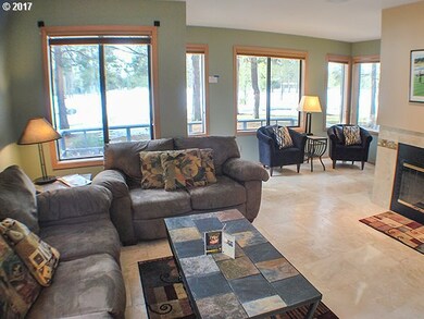 57937 Eaglewood unit 8, Sunriver, OR 97707 - photo 3