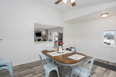 984-7thSt_17