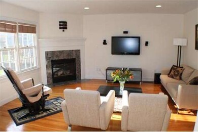 86 Worcester Ln, Waltham, MA 02451 - photo 6