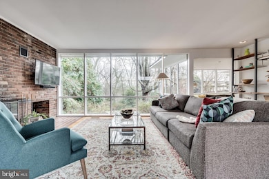 1935 Marthas Rd, Alexandria, VA 22307 - photo 5