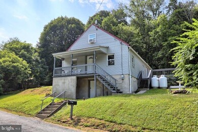 753 Oliver St, Newport, PA 17074 - photo 3