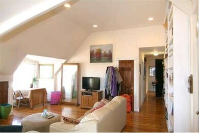 82 Munroe St unit 16, Somerville, MA 02143 - photo 4