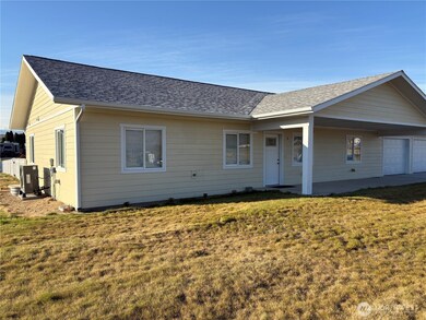 5 Red Apple Dr, Omak, WA 98841 - photo 2
