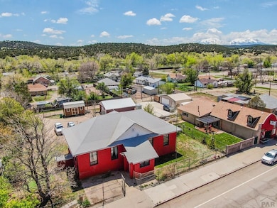 611 W 7th w/ Spanish Peaks in distance