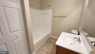 9815 Lake Pointe Ct unit 202, Upper Marlboro, MD 20774 - photo 5