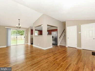 407 Justice Ln, Morrisville, PA 19067 - photo 3