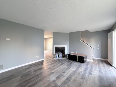 955 Cross Country Dr unit F, Columbus, OH 43235 - photo 3