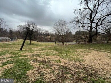 3702 S Mountain Rd, Knoxville, MD 21758 - photo 5