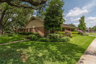6202 Wynnwood Ln, Houston, TX 77008 - photo 3