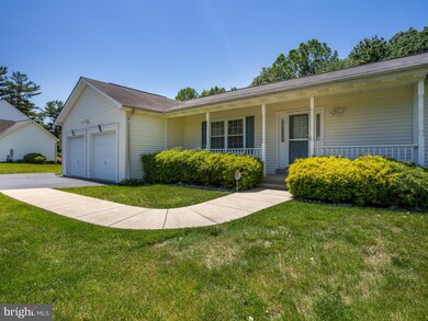 1259 Sheridan Dr, Owings, MD 20736 - photo 4