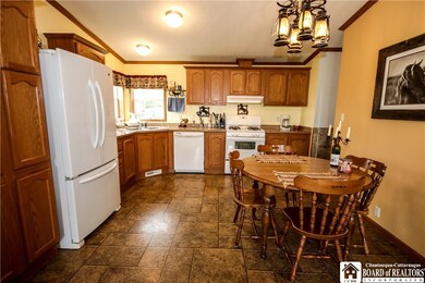 Eat-in Kitchen