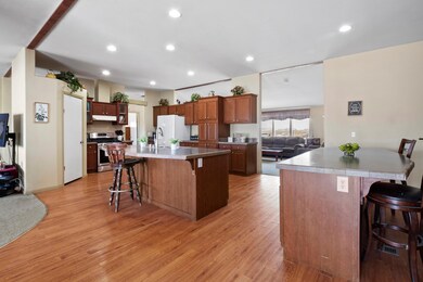 5543 Holiday Ave, Rosamond, CA 93560 - photo 7