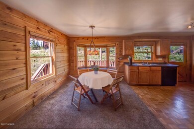 Dining Area (1)
