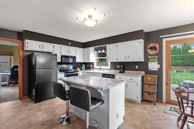 3987 Elaines Way-7