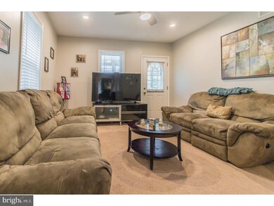 207 S Line St, Lansdale, PA 19446 - photo 7