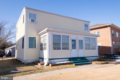 904 & 906 Oakley Terrace, Cambridge, MD 21613 - photo 2