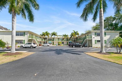 975 9th Ave S unit 16, Naples, FL 34102 - photo 2