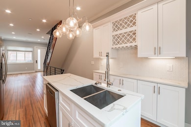 2329 Gerritt St, Philadelphia, PA 19146 - photo 7