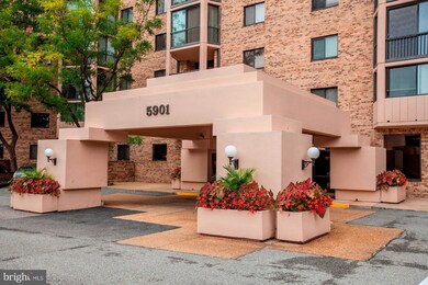 5901 Mount Eagle Dr unit 1402, Alexandria, VA 22303 - photo 2