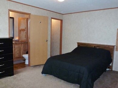 414 W Prairie Ln, Mandan, ND 58554 - photo 5