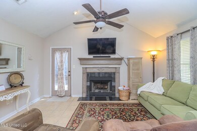312 n grove cir 8