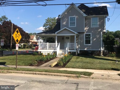 400 W Wayne Ave unit 2, Wayne, PA 19087 - photo 2