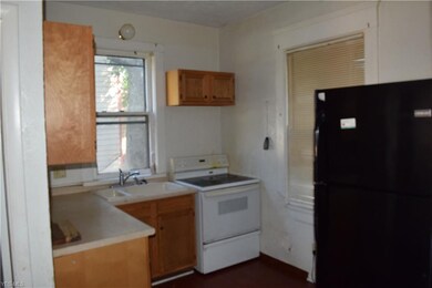 834 Plymouth Ct NW, Canton, OH 44703 - photo 3